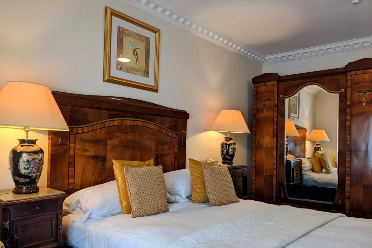 Foley'S Townhouse Killarney Hotel Екстериор снимка