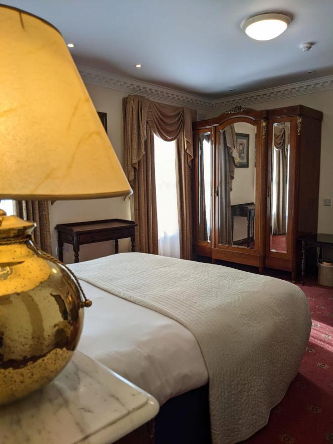 Foley'S Townhouse Killarney Hotel Екстериор снимка
