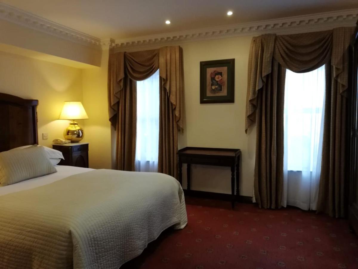 Foley'S Townhouse Killarney Hotel Екстериор снимка