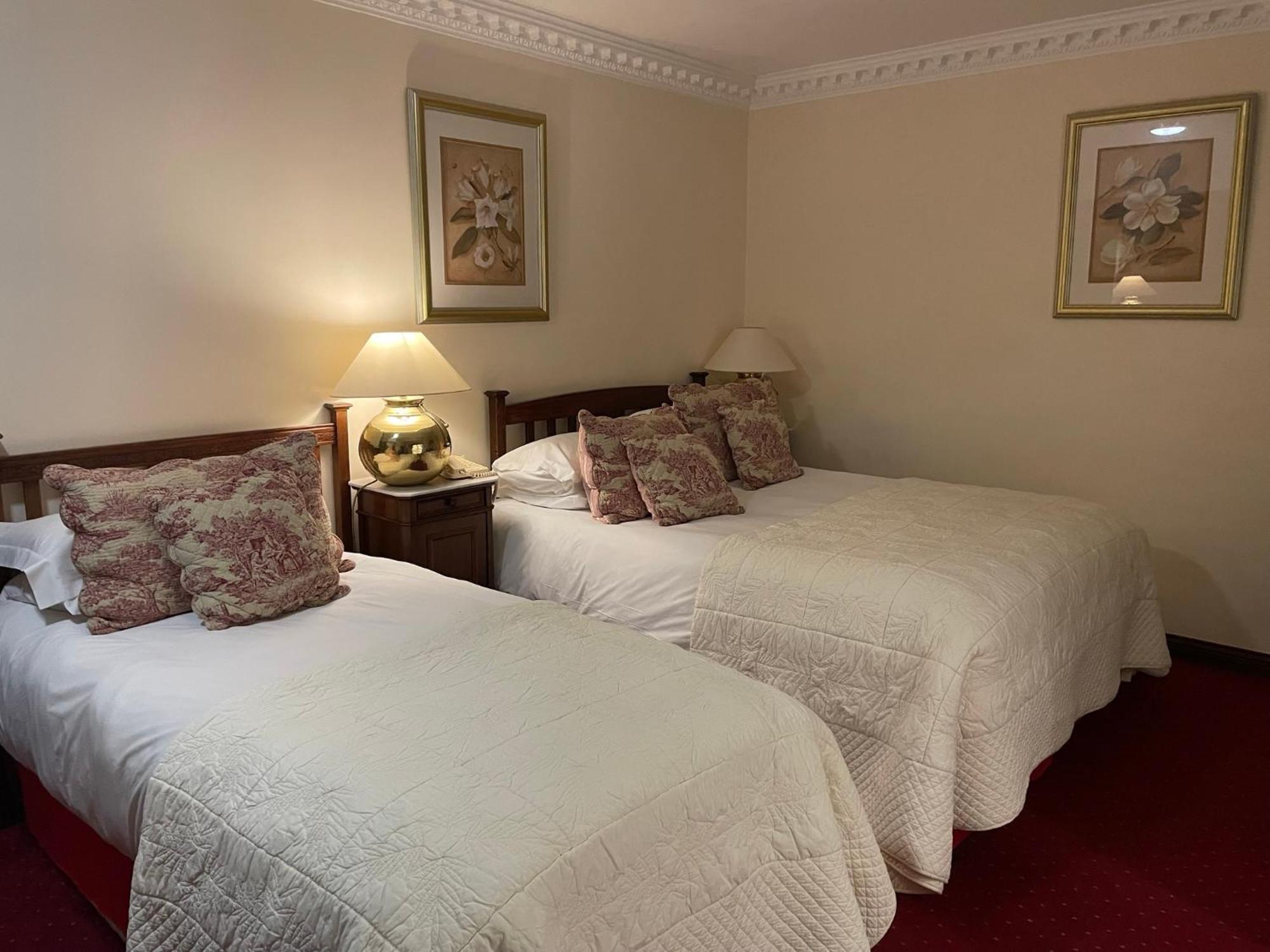 Foley'S Townhouse Killarney Hotel Екстериор снимка