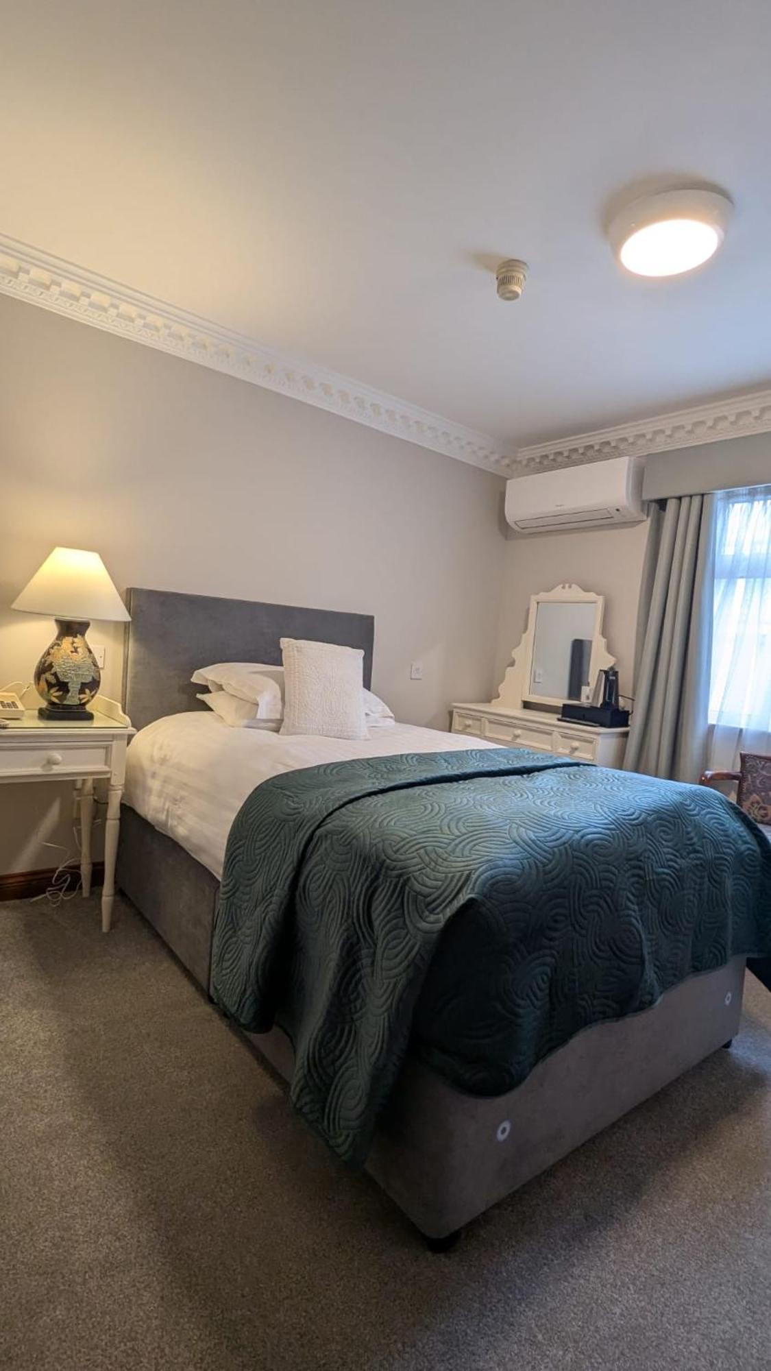Foley'S Townhouse Killarney Hotel Екстериор снимка